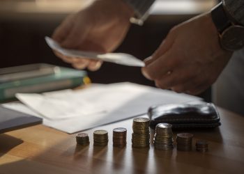 close-up-coins-saved-energy-crisis-expenses